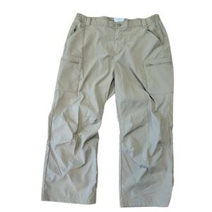 L.L. Bean Hiking Cargo‎ Pants Nylon Blend Khaki Women's Large Petite